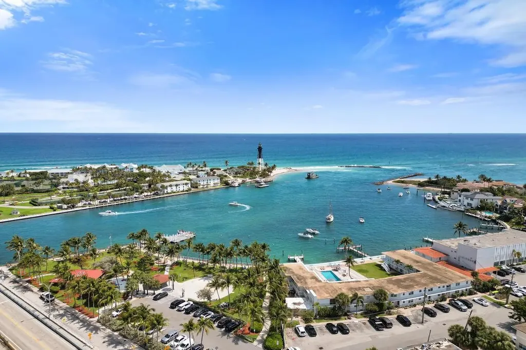 2611 N Riverside Drive Pompano Beach FL 33062