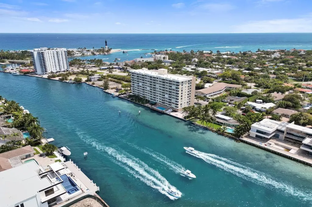 2611 N Riverside Drive Pompano Beach FL 33062