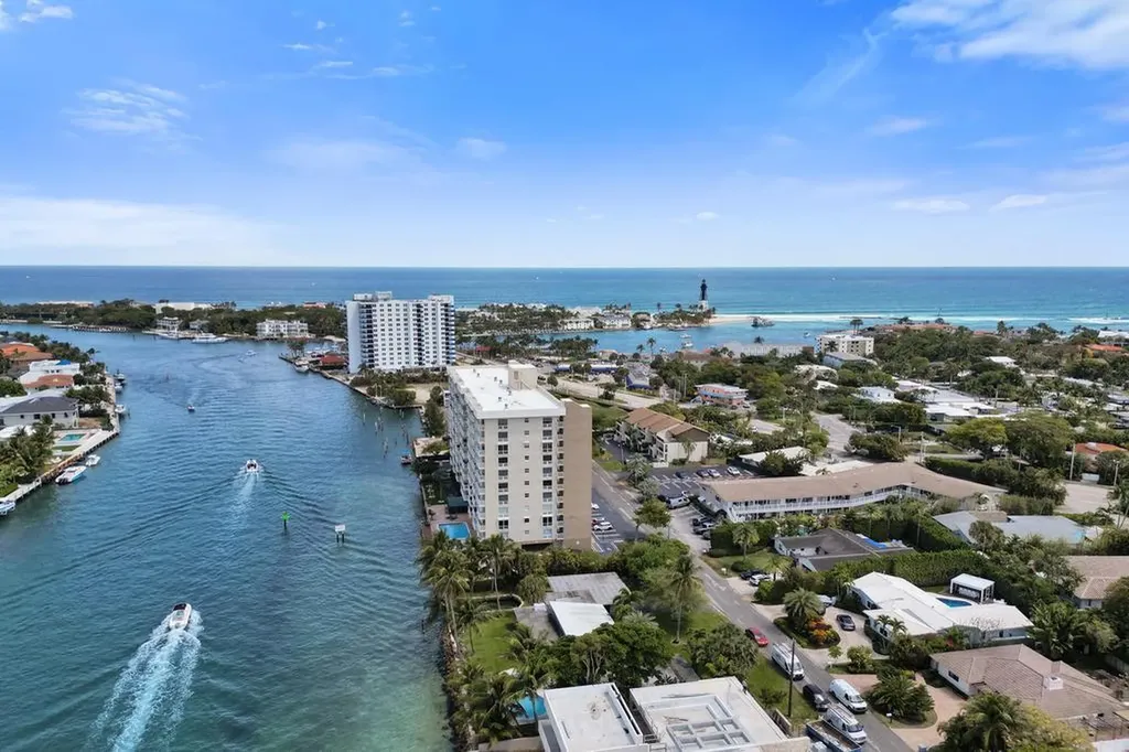 2611 N Riverside Drive Pompano Beach FL 33062