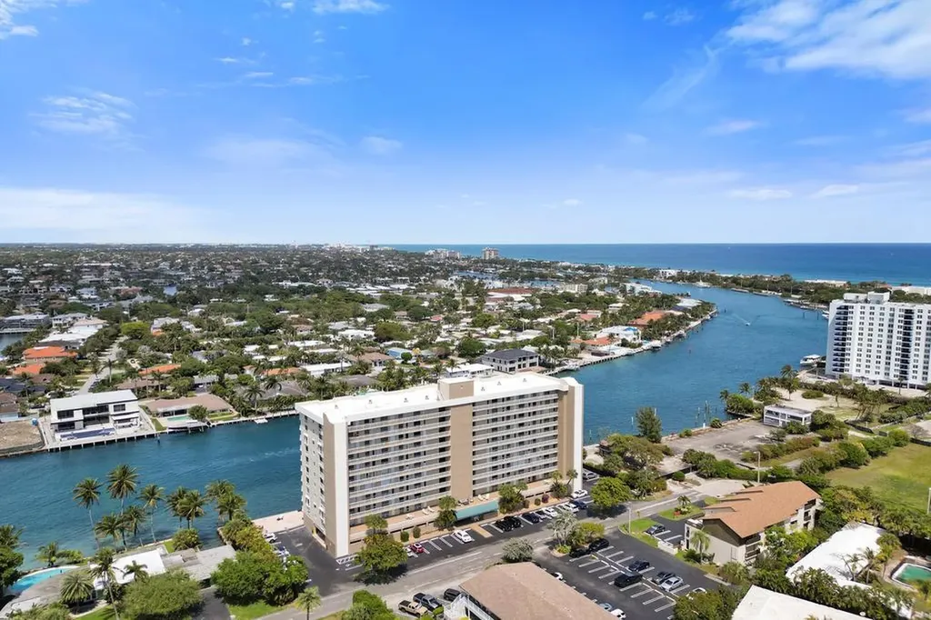 2611 N Riverside Drive Pompano Beach FL 33062
