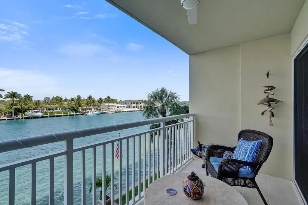 2611 N Riverside Drive Pompano Beach FL 33062
