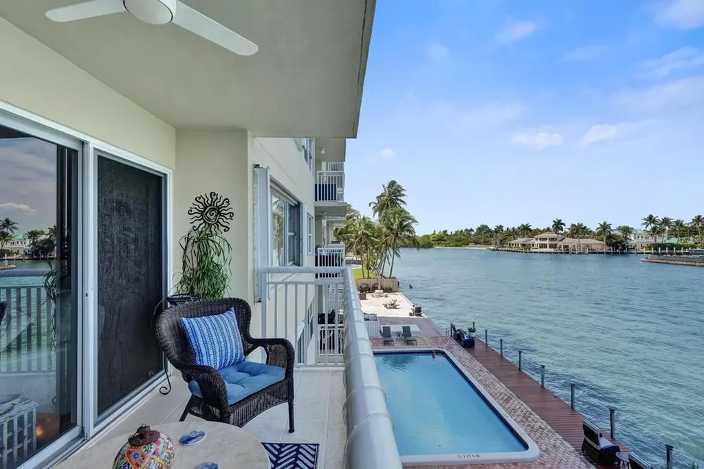 2611 N Riverside Drive Pompano Beach FL 33062