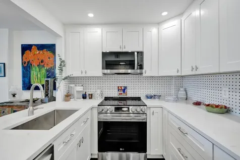 2611 N Riverside Drive Pompano Beach FL 33062