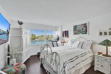 2611 N Riverside Drive Pompano Beach FL 33062
