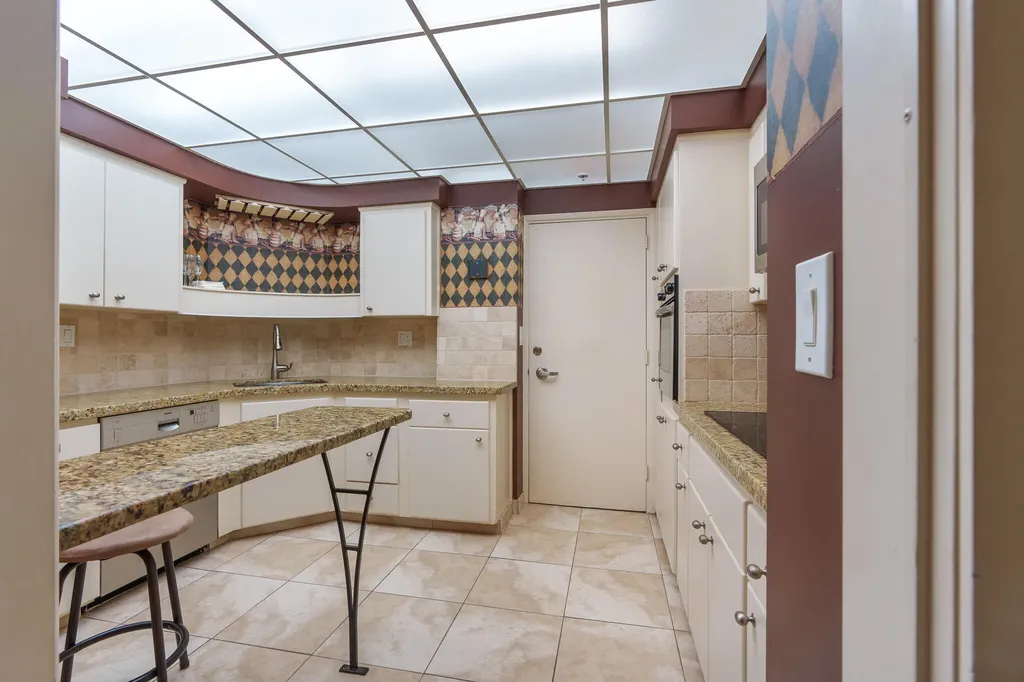 3200 NE 36th Street Fort Lauderdale FL 33308