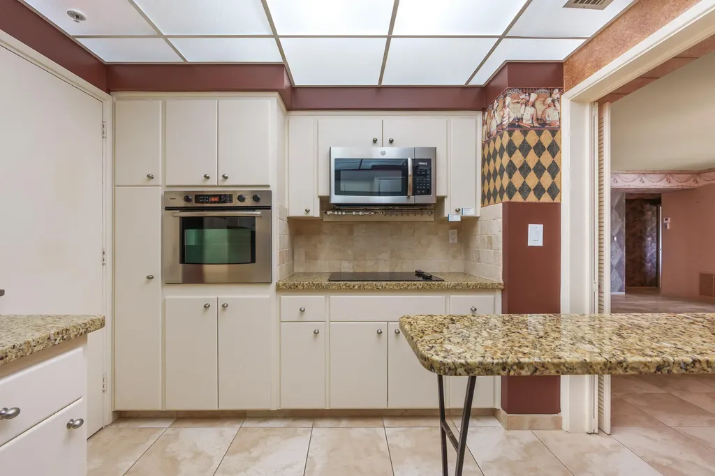 3200 NE 36th Street Fort Lauderdale FL 33308