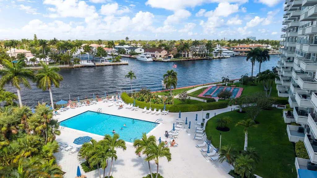 3200 NE 36th Street Fort Lauderdale FL 33308
