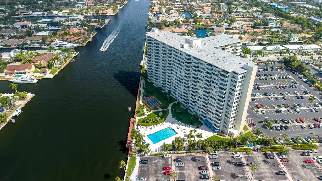 3200 NE 36th Street Fort Lauderdale FL 33308