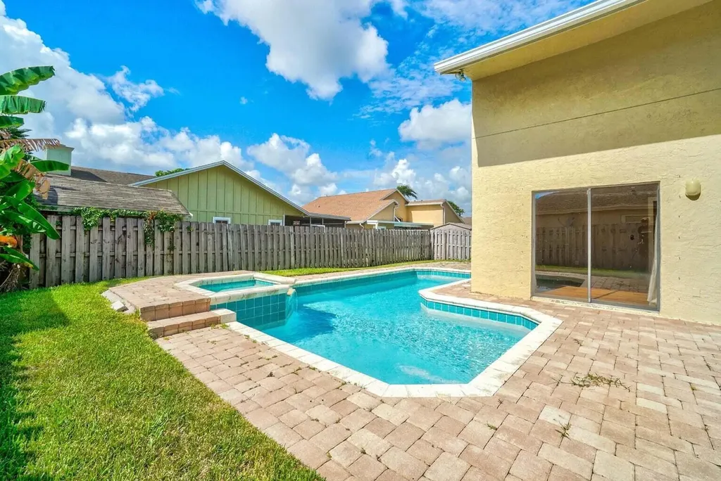 6216 Mullin Street Jupiter FL 33458
