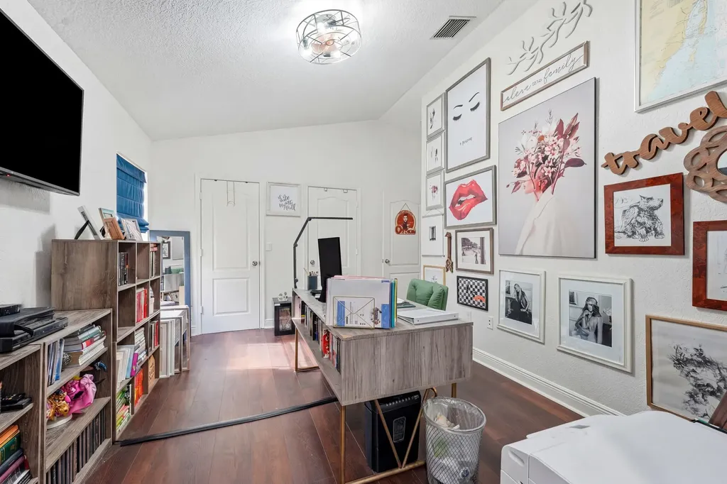 3221 Johns Place Palm Springs FL 33461