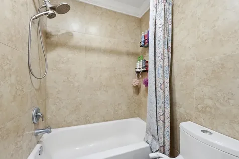 3221 Johns Place Palm Springs FL 33461