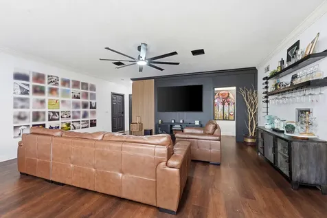 3221 Johns Place Palm Springs FL 33461