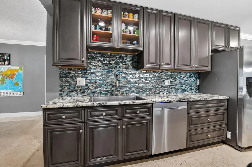 257 SW 5th Street Boca Raton FL 33432