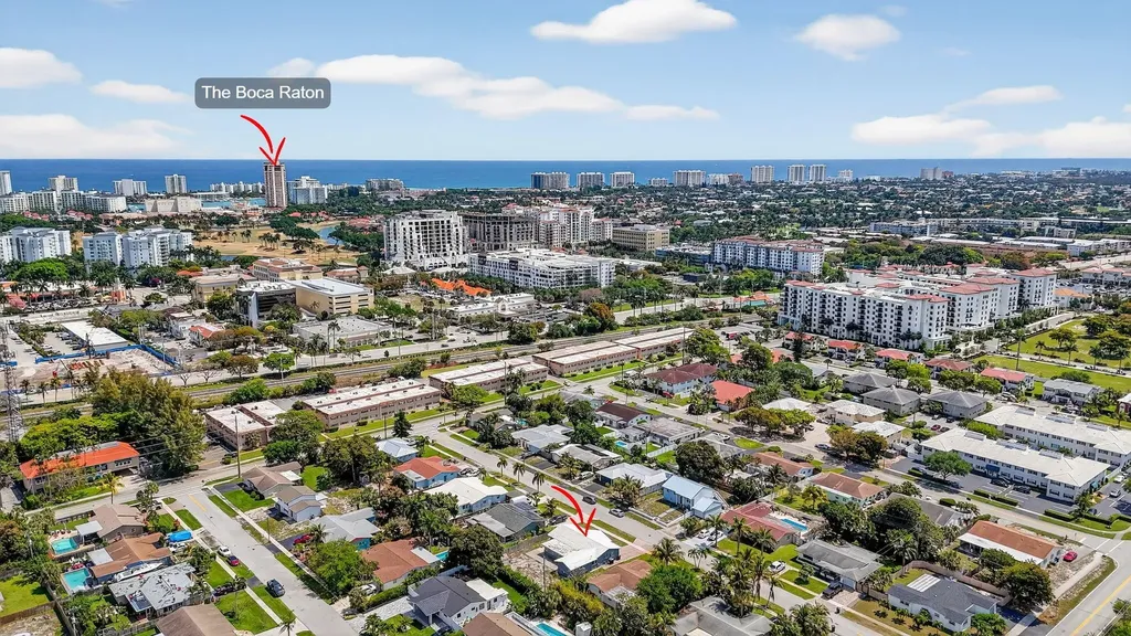 257 SW 5th Street Boca Raton FL 33432