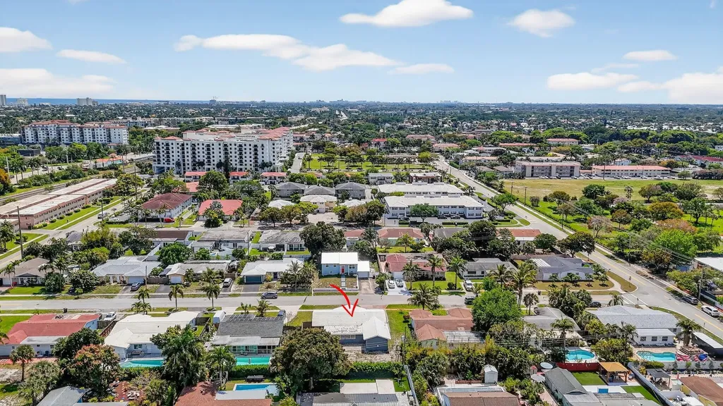 257 SW 5th Street Boca Raton FL 33432