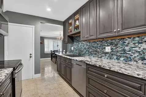 257 SW 5th Street Boca Raton FL 33432
