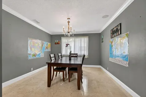 257 SW 5th Street Boca Raton FL 33432