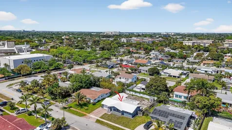 257 SW 5th Street Boca Raton FL 33432