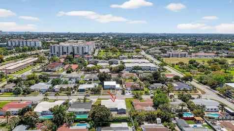257 SW 5th Street Boca Raton FL 33432