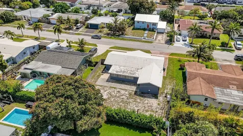 257 SW 5th Street Boca Raton FL 33432