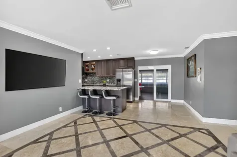 257 SW 5th Street Boca Raton FL 33432
