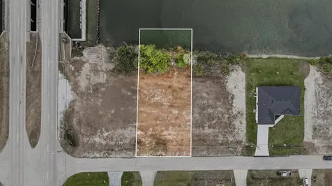 1525 NW 17th Street Cape Coral FL 33993