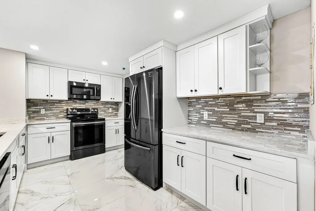 1150 Hillsboro Mile Hillsboro Beach FL 33062