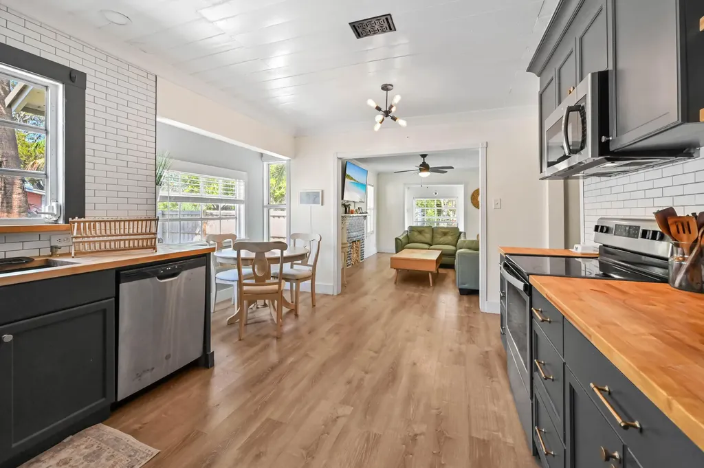 1501 N D Street Lake Worth Beach FL 33460