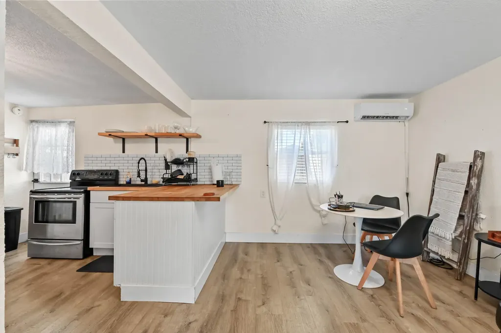 1501 N D Street Lake Worth Beach FL 33460