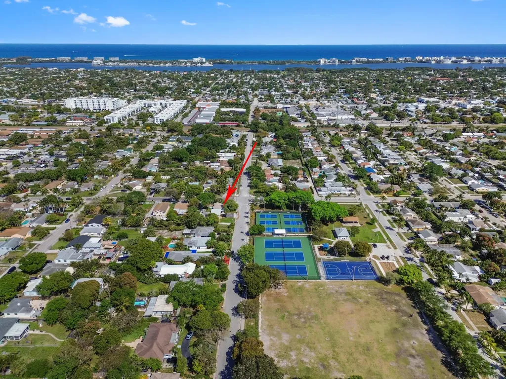 1501 N D Street Lake Worth Beach FL 33460