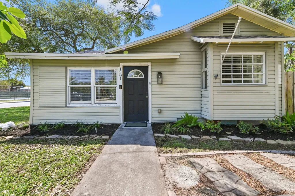 1501 N D Street Lake Worth Beach FL 33460