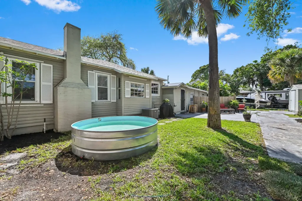 1501 N D Street Lake Worth Beach FL 33460
