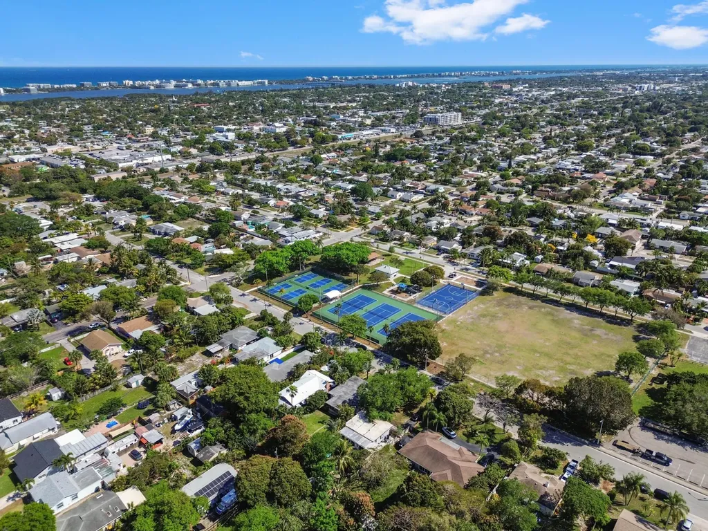 1501 N D Street Lake Worth Beach FL 33460