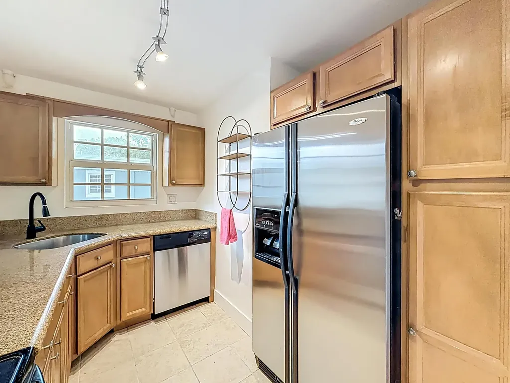 305 SE 11th Avenue Pompano Beach FL 33060