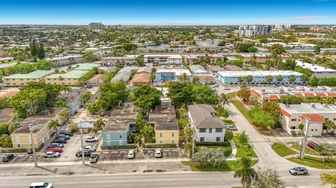 305 SE 11th Avenue Pompano Beach FL 33060