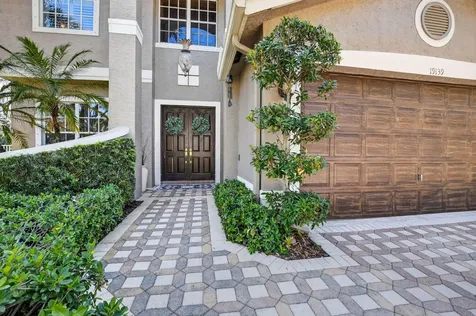 19139 2 River Lane Boca Raton FL 33498