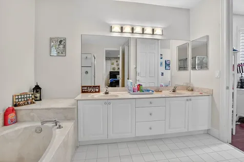 19139 2 River Lane Boca Raton FL 33498