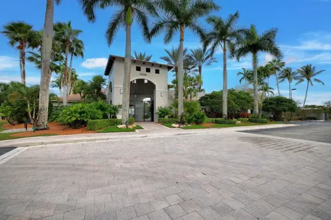 19139 2 River Lane Boca Raton FL 33498