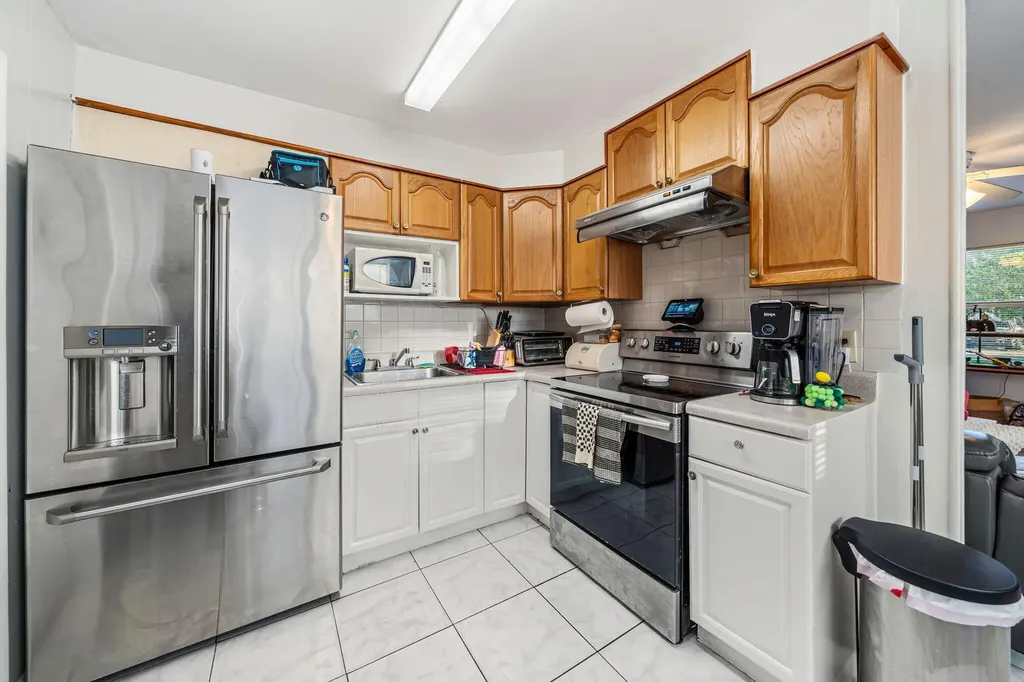 5042 Eadie Place West Palm Beach FL 33407