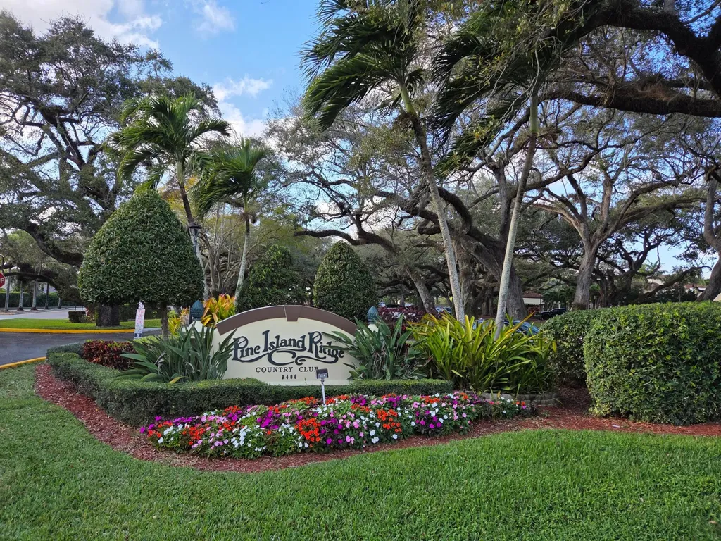 1831 Sabal Palm Drive Davie FL 33324