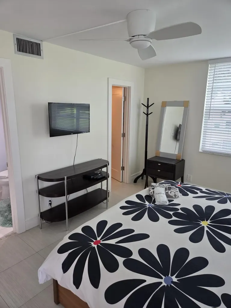 1831 Sabal Palm Drive Davie FL 33324