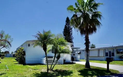 31 Mediterranean Boulevard N Port St Lucie FL 34952