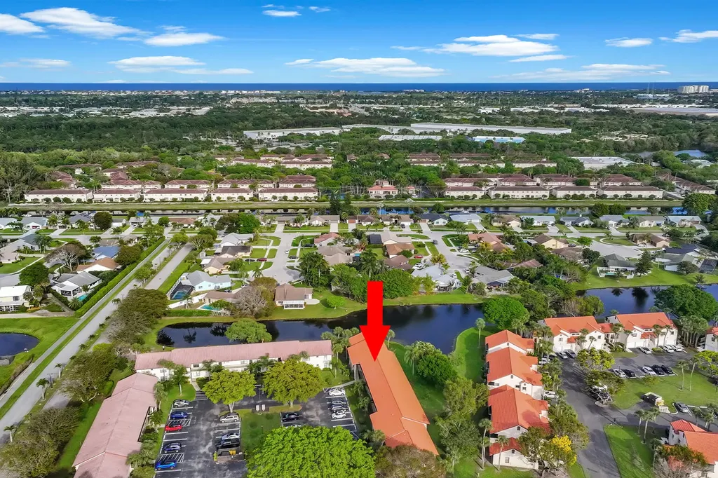 3 Vía De Casas Sur Boynton Beach FL 33426