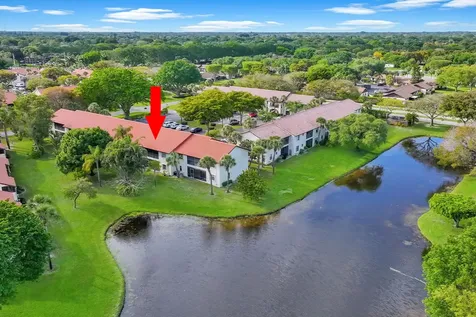 3 Vía De Casas Sur Boynton Beach FL 33426