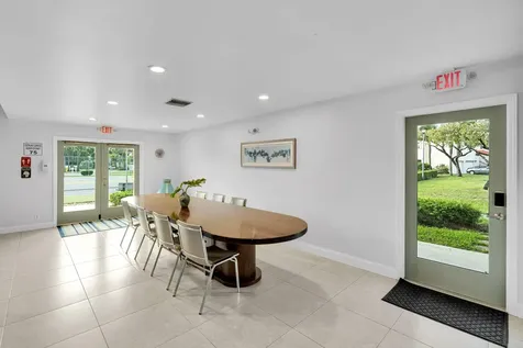 3 Vía De Casas Sur Boynton Beach FL 33426