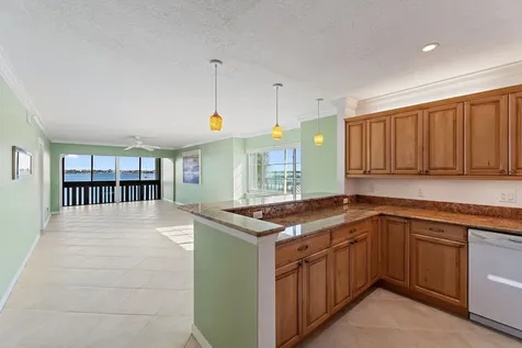 175 SE Saint Lucie Boulevard Stuart FL 34996