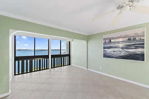 175 SE Saint Lucie Boulevard Stuart FL 34996