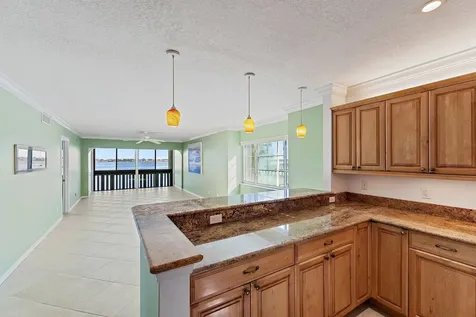 175 SE Saint Lucie Boulevard Stuart FL 34996