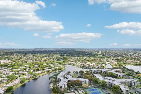 1101 Colony Point Circle Pembroke Pines FL 33026