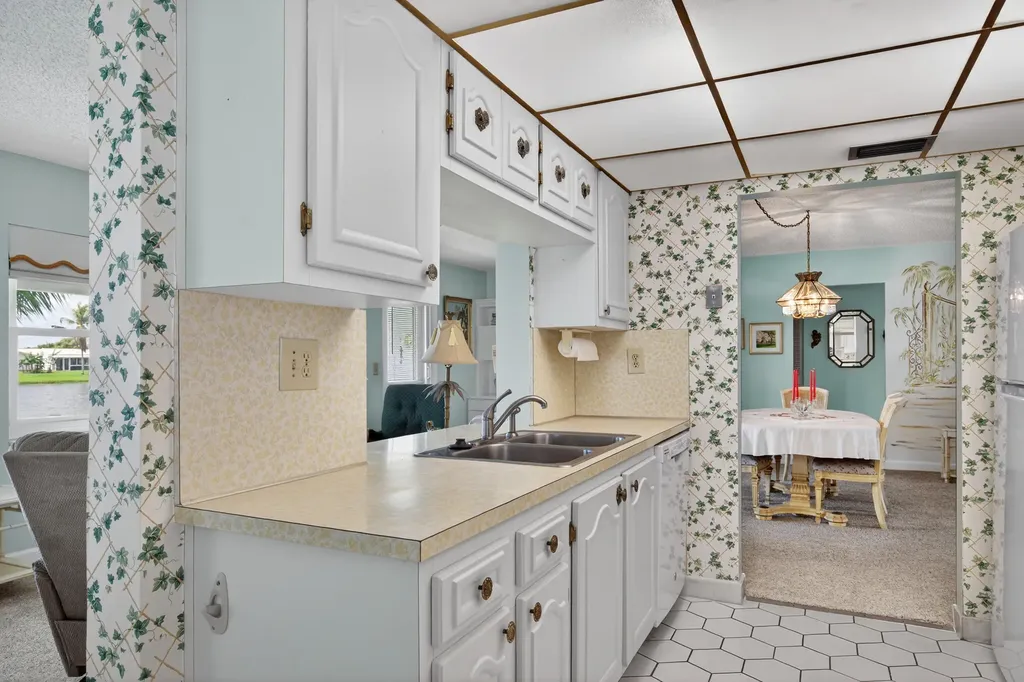 2028 SW 19th Avenue Boynton Beach FL 33426